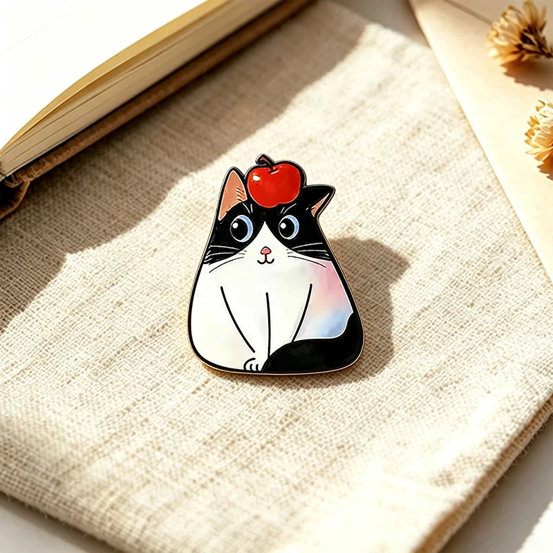 Cute Food Cat Pins 4-style Enamel Cartoon Animal With Fish Apple Bread Brooch Pin On Bags Clothes Lapel Badge Gifts