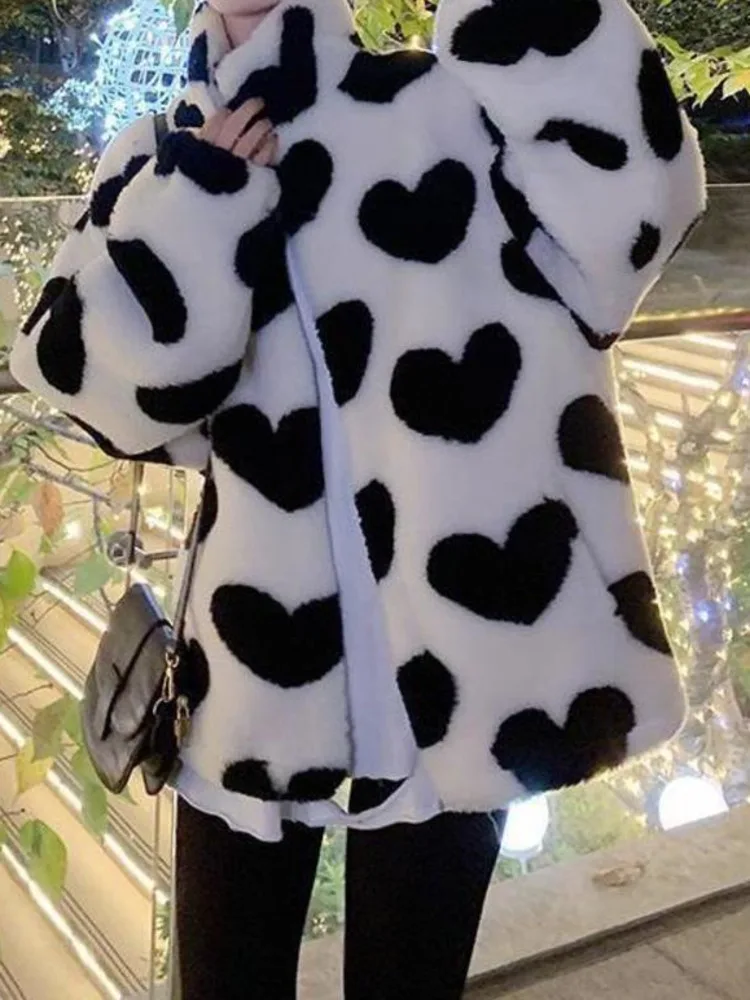 UCXQ Fashion Women's Outerwear Thick Warm Faux Fur Coat Heart-shaped Printed Loose All Match Jacket 2025 Autumn Winter 23C2952