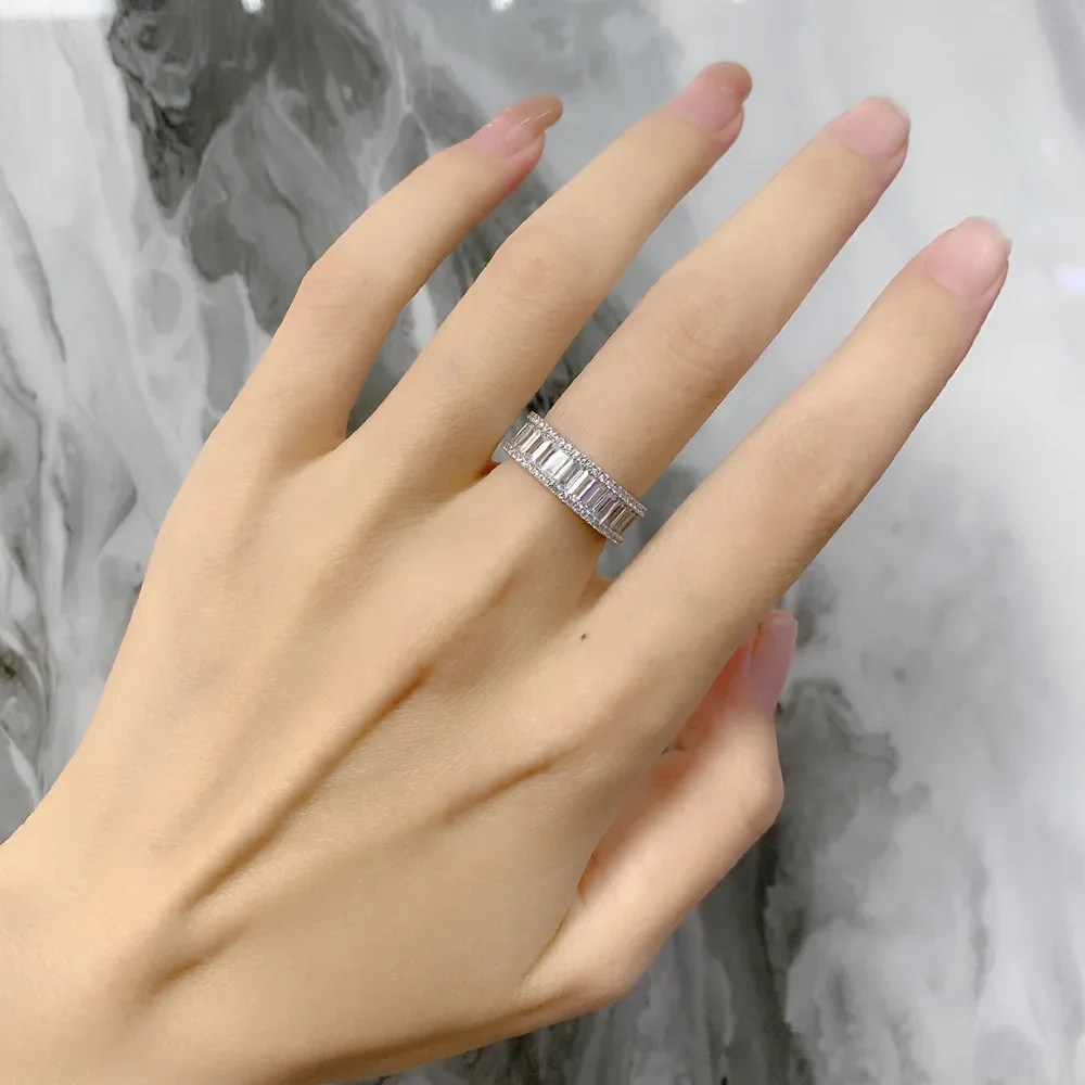 Anillo Rectangular de circonio con incrustaciones de diamantes para mujer, pequeño y versátil, moderno y minimalista, novedad de 2022