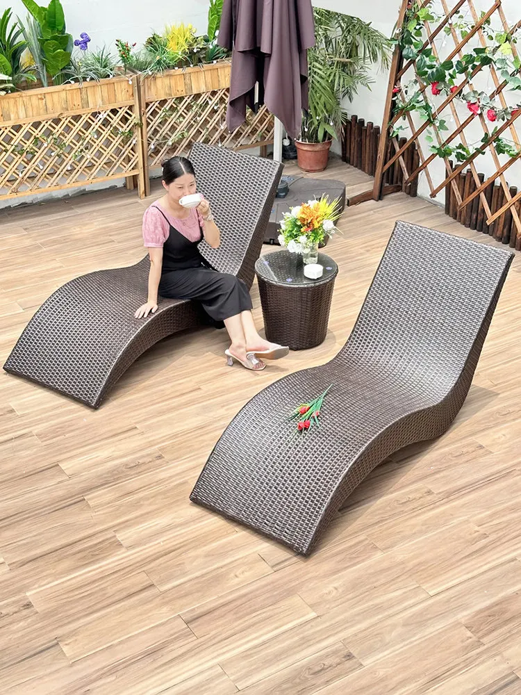 & Outdoor Lounge Bed & Chaise Longue-Minimalist Modern Wicker Movable Sun Lounger for Balcony Patio Garden Pool & Beach Use view 2