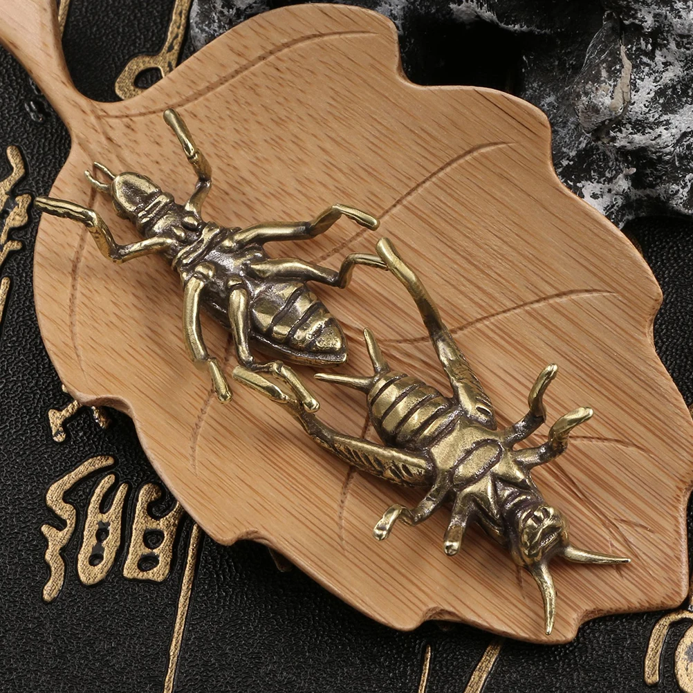 

2pcs Brass Cricket Ornament Retro Desktop Decor Home Office Adornment Vintage Statue Indoor Tabletop Craft Gift