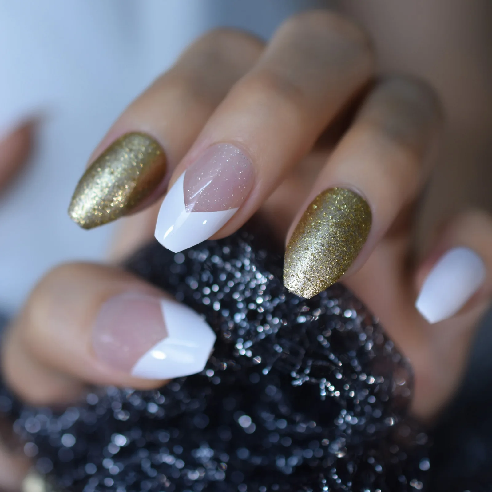 Branco francês bailarina caixão unhas falsas ouro glitter esculpido claro manicure imprensa em unhas falsas dicas diário escritório dedo wear