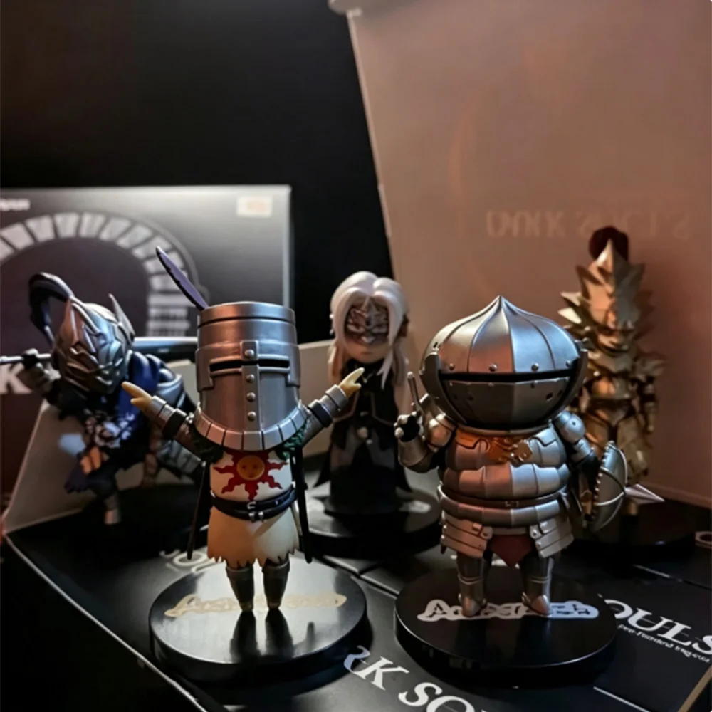 Dark Souls Figure Solaire Siegmeyer Oscar Ornstein Artorias Action Figure Pvc Statue Collection Model view 4