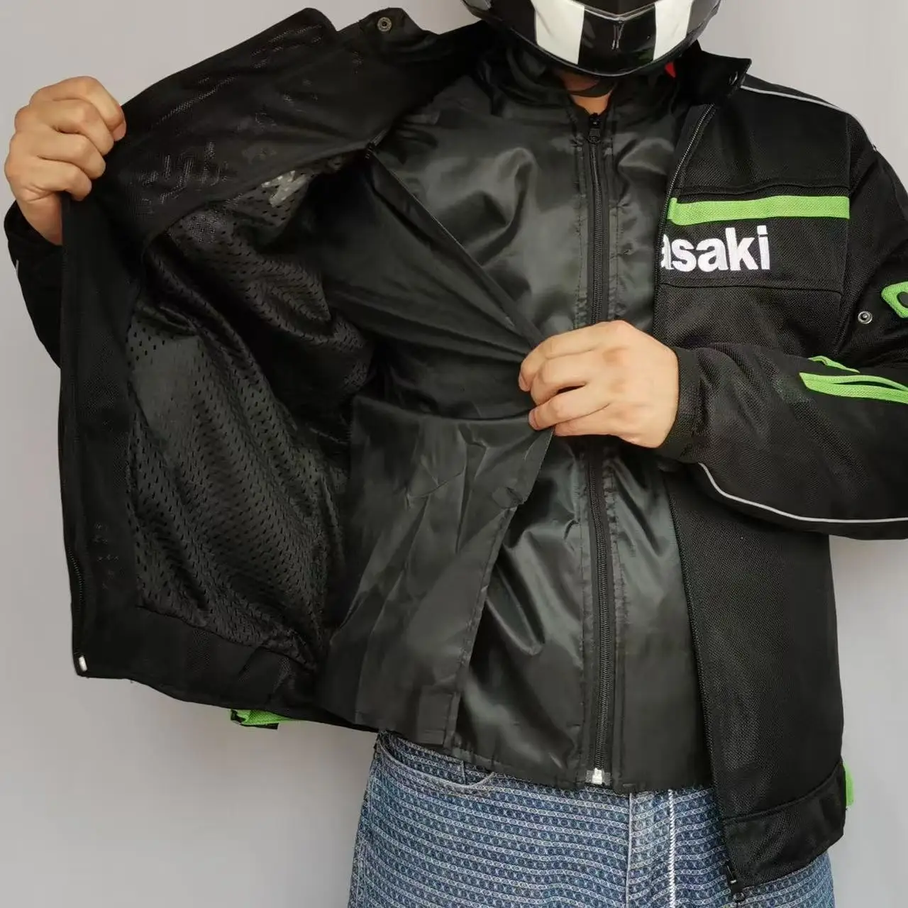 

Новая езда на внедорожном мотоцикле Kawasaki с вышивкой