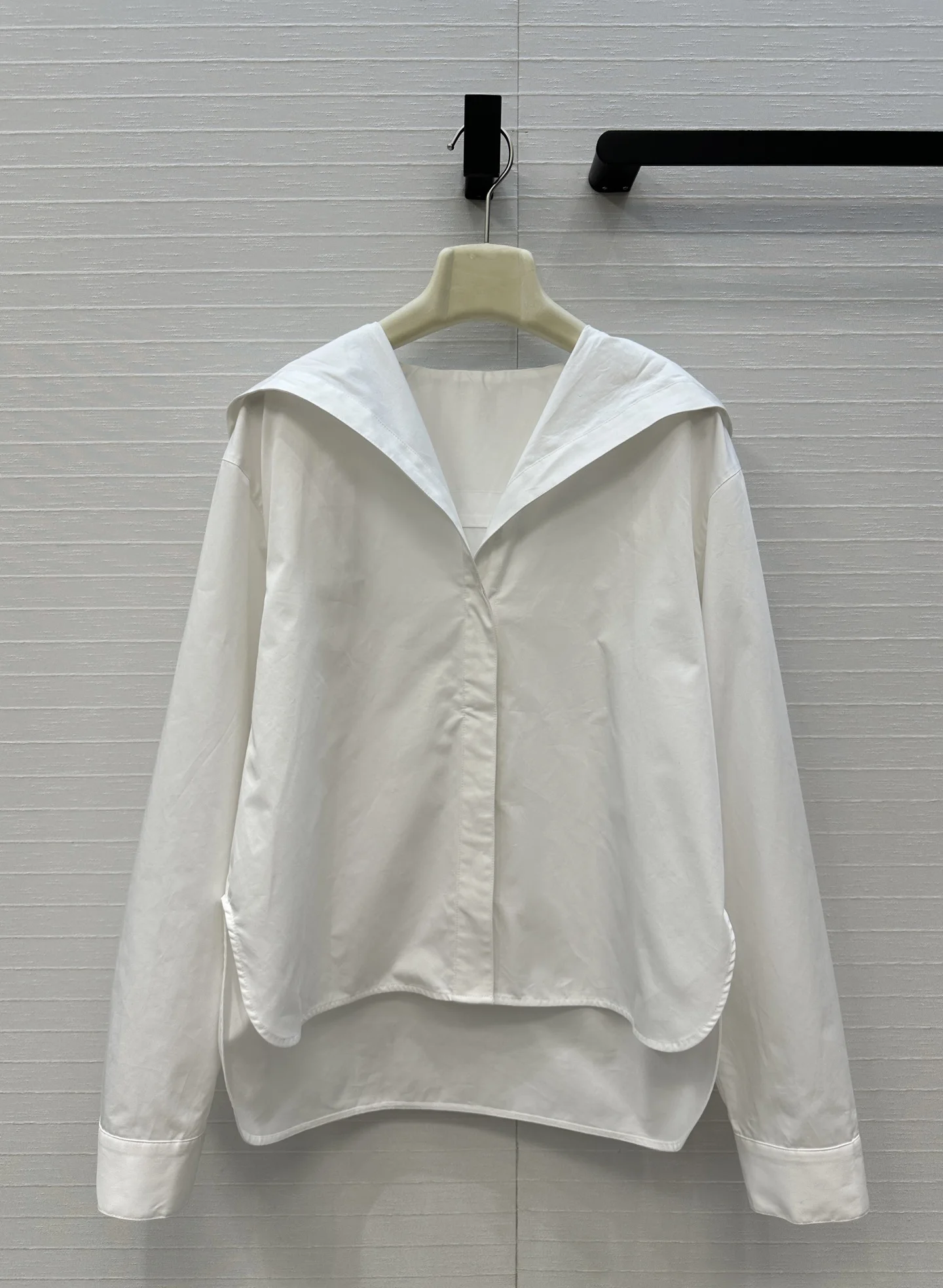

High quality autumn new product women's hooded long sleeved shirt fashionable and versatile hooded V-neck shirt