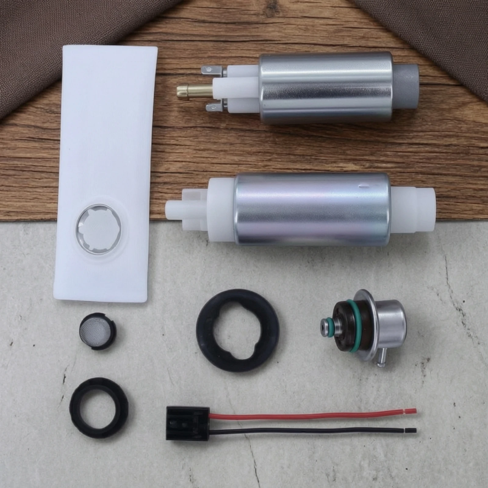 Outboard Motor Electric Fuel Pump Replacement Mercury Outboard Fuel Pump Cylindrical for Boat Owners