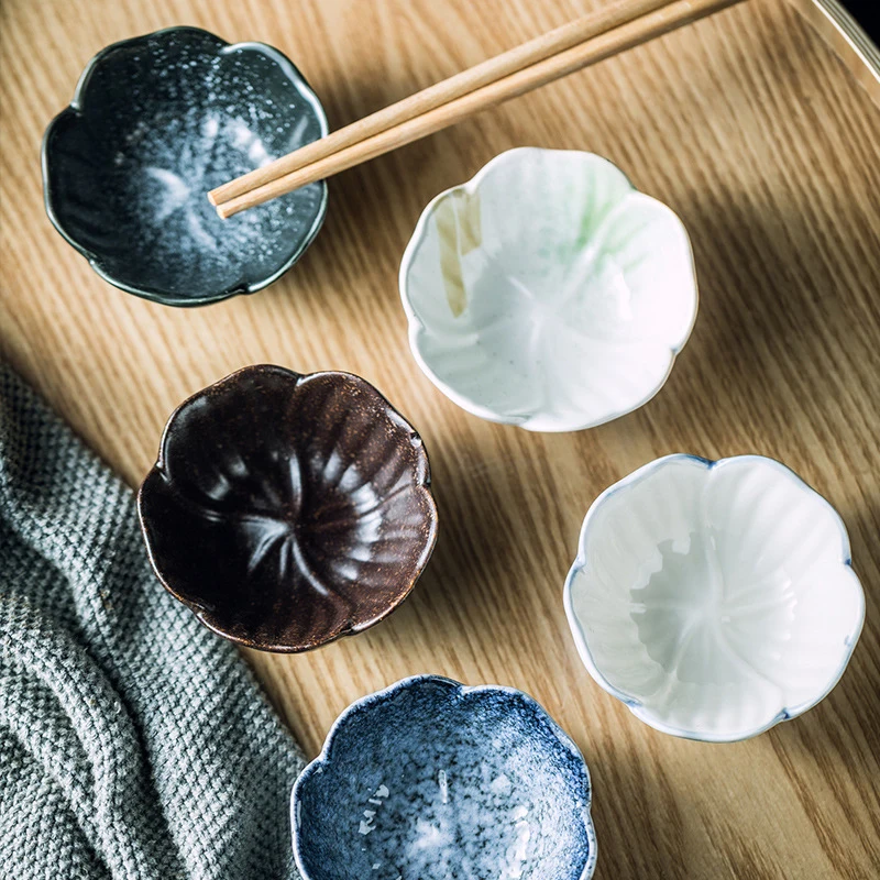 Plum Blossom Ceramic Seasoning Dipping Bowl Plum Blossom Trinket Plate Sauce Porcelain Seasoning Dish For Condiment Kitchen