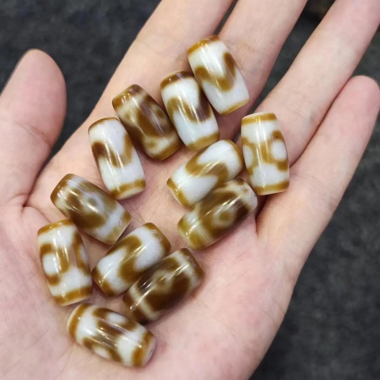 20pcs/lot natural multi-pattern old agate small dzi wholesale brown Weathering lines Handmade beads 20*10mm Accessories amulet