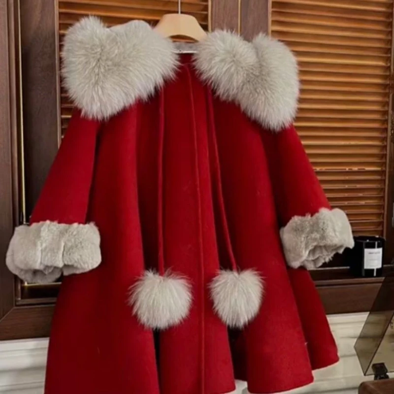 

Autumn/Winter 2025 New Style Winter New Year Festival Atmosphere Clothes for Girls with Velvet Red Cloak