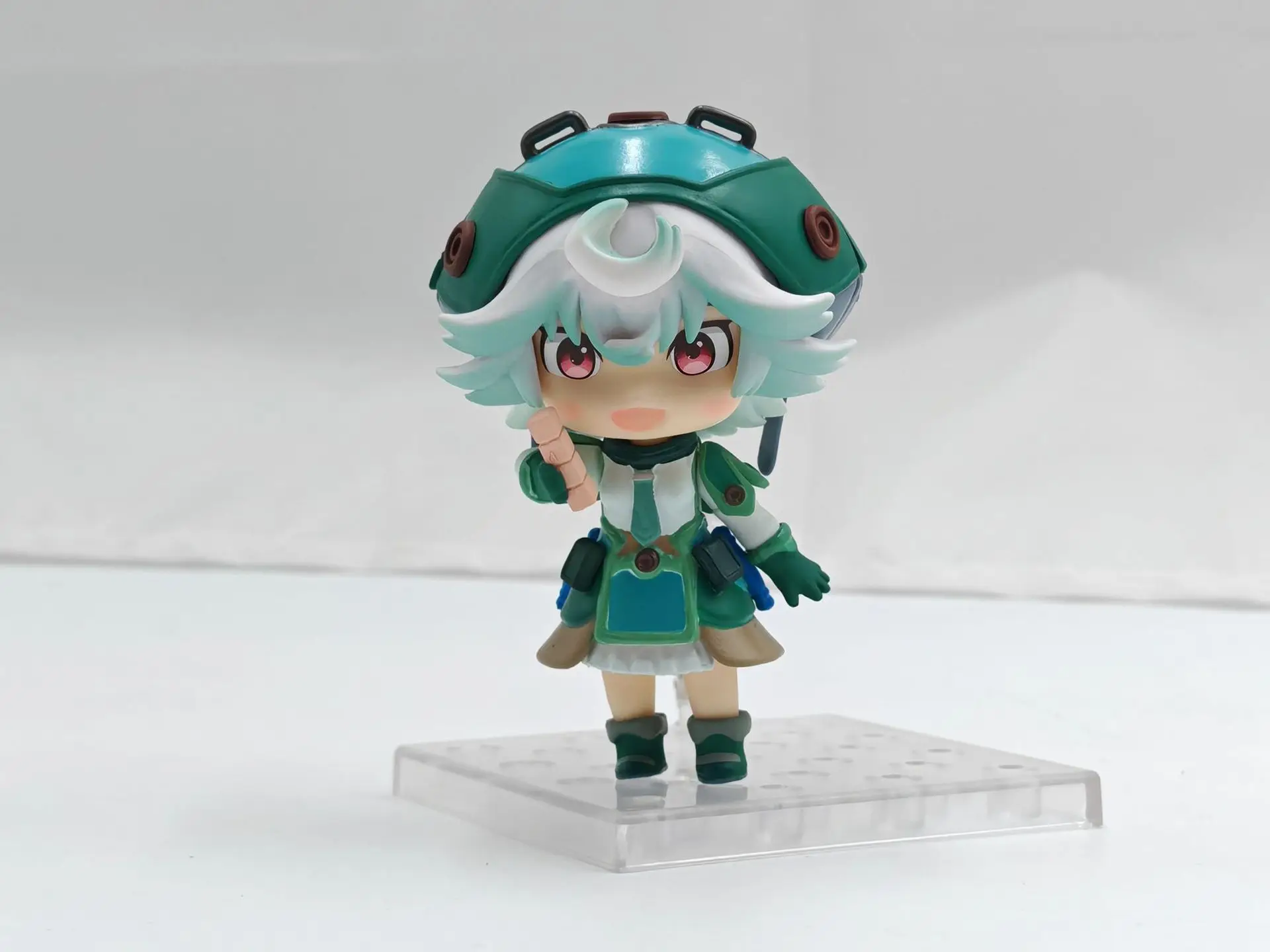 Anime Made in Abyss Prushika Gezamenlijke mobiliteit Q-versie Action Figure PVC Model Standbeeld pop Speelgoed Bureau Decor Collectie Geschenken in doos
