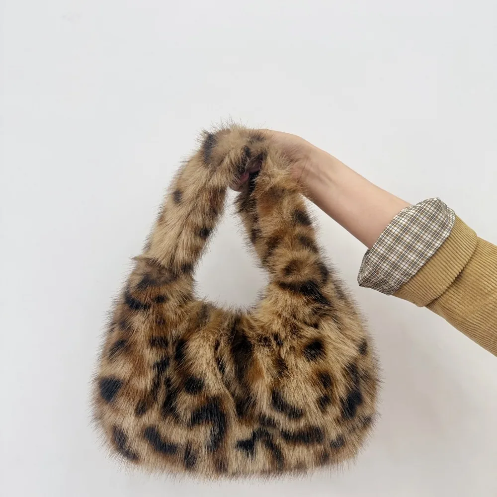 

Hot Girls Leopard Women Underarm Bag Faux Fur Furry Clutch Autumn Winter Shoulder Bags Small Handbags