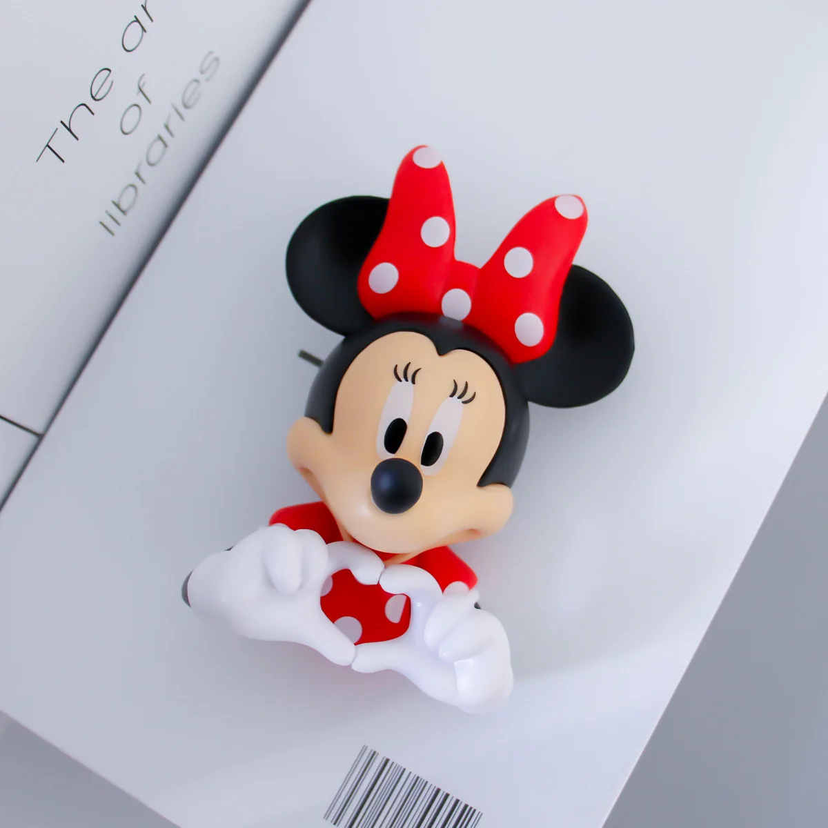 10 cm Nuovo Disney Love Topolino Minnie Figura Cartoon Pvc Vestito Decorazione Soggiorno Ornamenti Modello Giocattoli Ragazze Regalo Di Compleanno