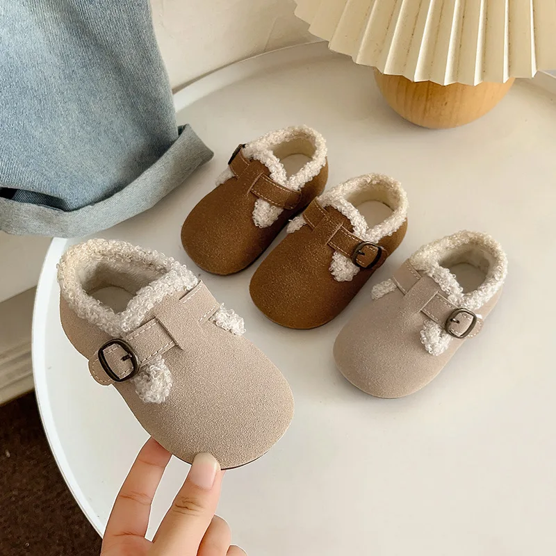 

Children Flats Shoes for Winter Leather Velvet Casual Shoe for Girls Soft Sole Anti-Slippery Footwear for Baby Girl First Walker