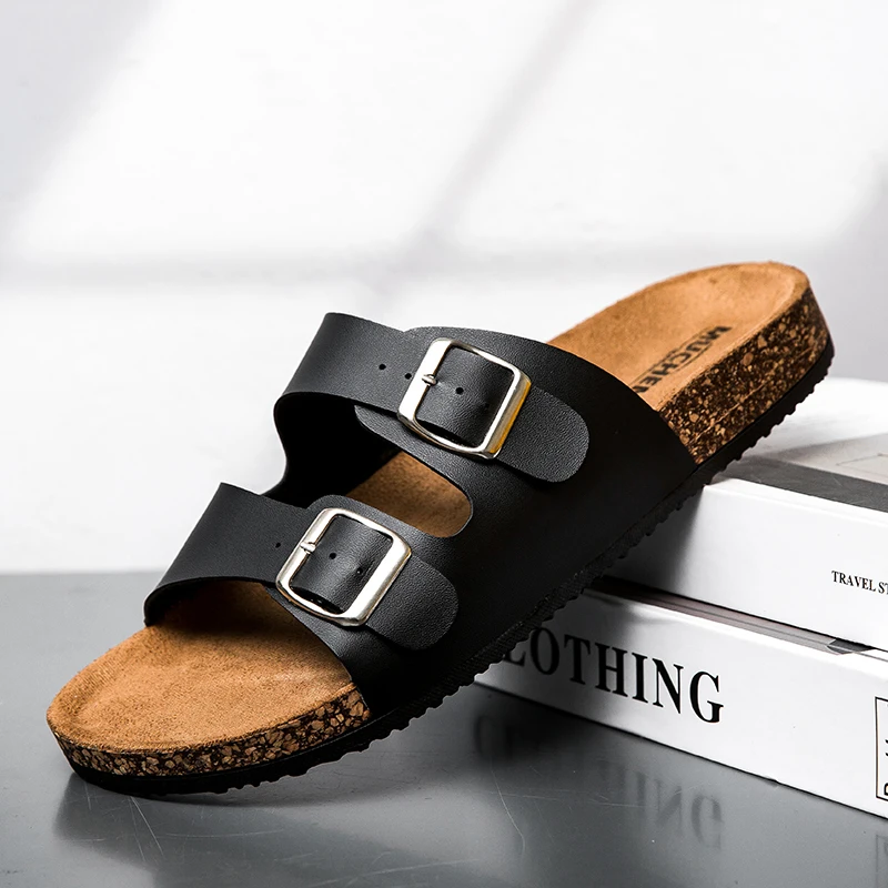 Nuove infradito in sughero in pelle coppia maschile retrò 2025 abbigliamento estivo pantofole Muller moda sandali da spiaggia casual Zapatillas Hombre
