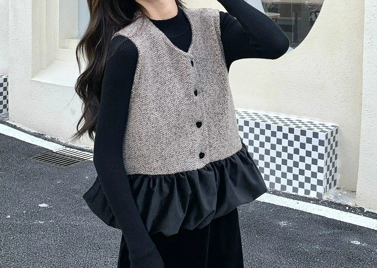 

2025 New Spliced Sleeveless Top for Autumn and Winter Wear with Crew Neck Jacket Vest