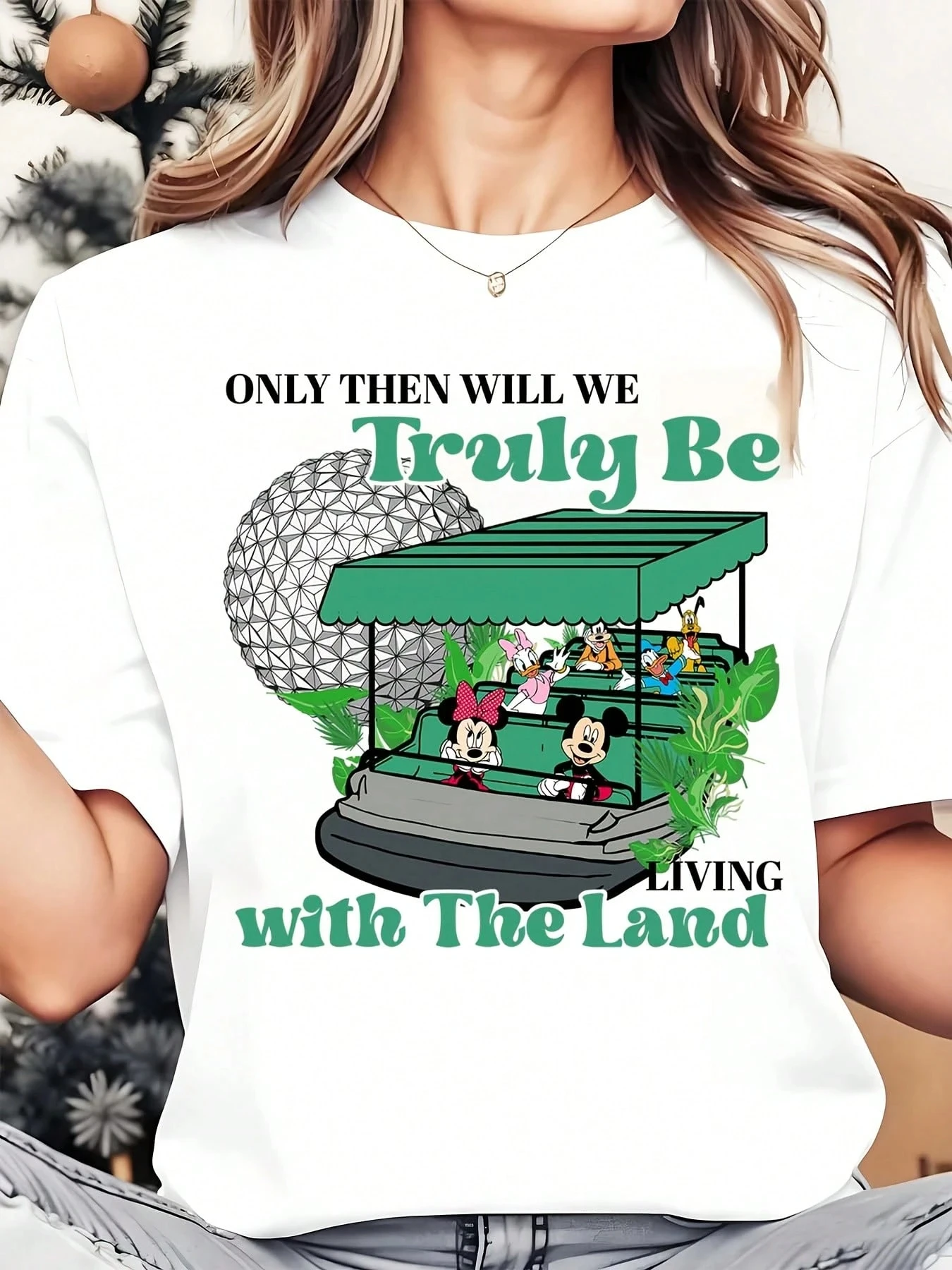 

2026 New High Quality Pure Cotton Loose Sporty Tshirt Disney Mickey Minnie Epcot Globe Cartoon Green Open Car Plants Around