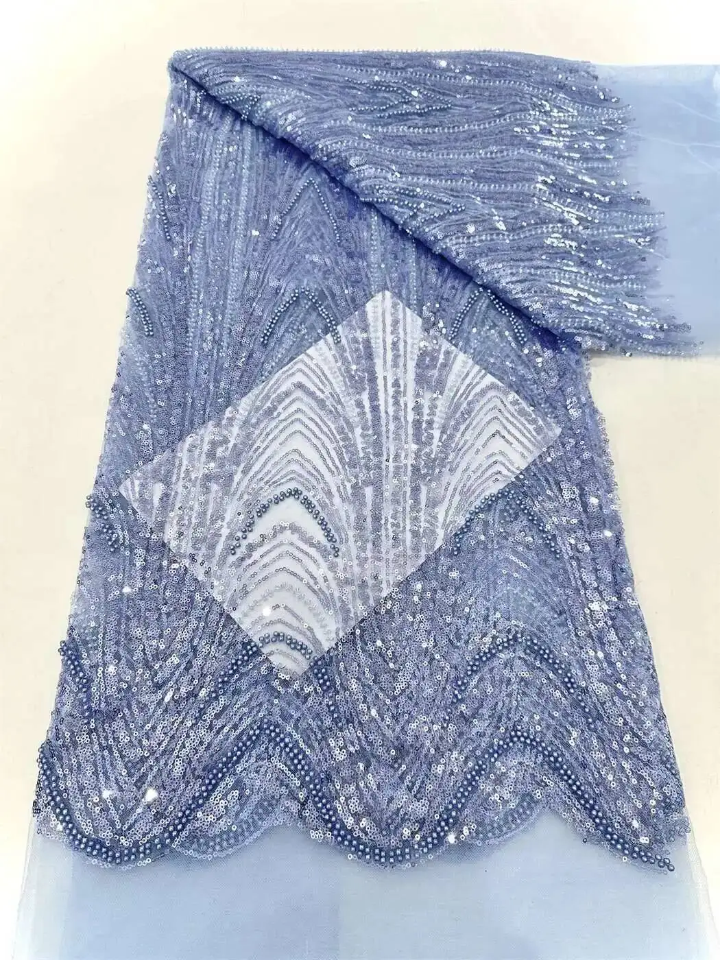 

2025 Latest Luxury Elegant Embroidery Heavy Groom Lace Fabric African Tulle Sequins Lace Fabric For Wedding Party Long Dress