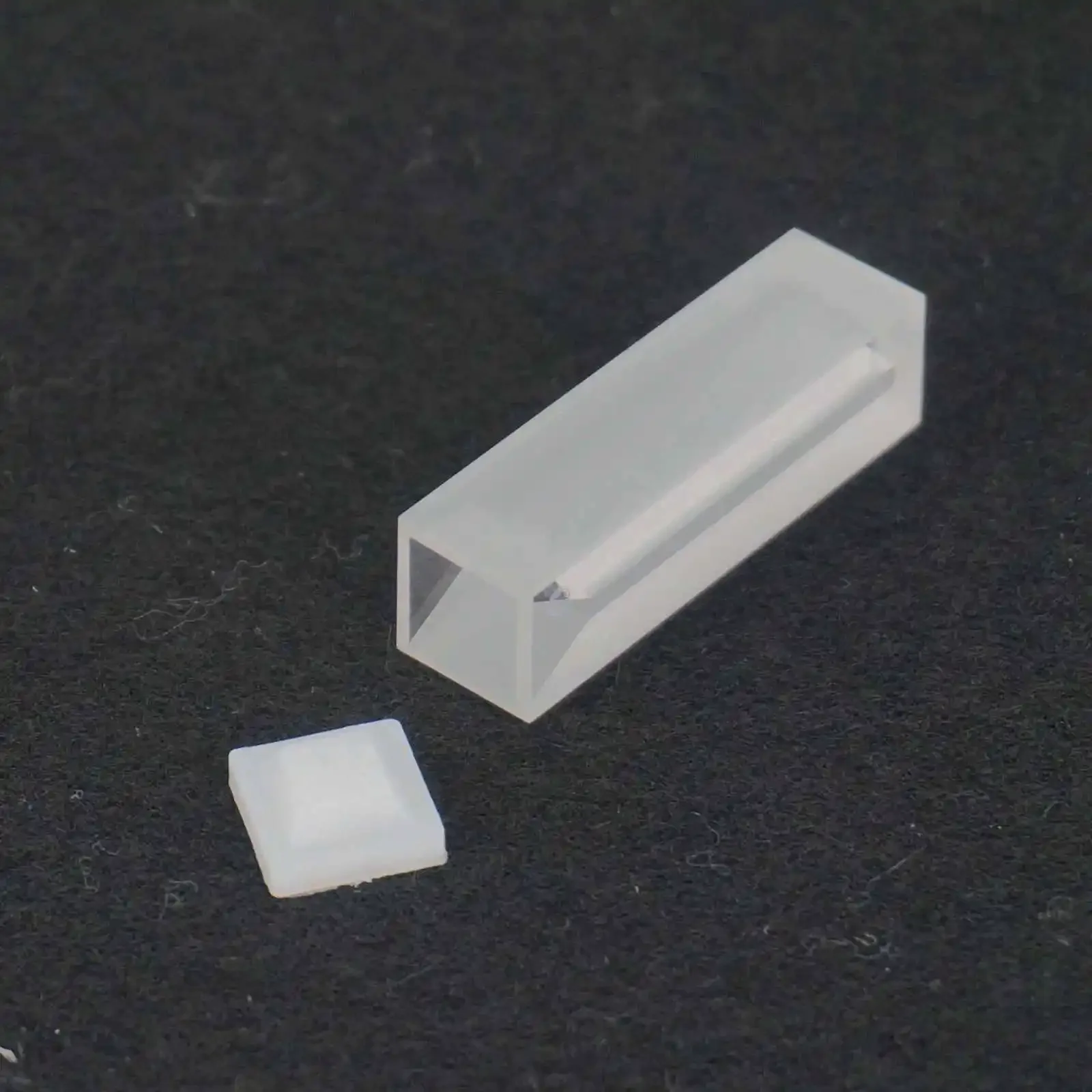 350ul 1mm Inside Width Micro JGS1 Quartz Cuvette Cell 2 Windows With Lid