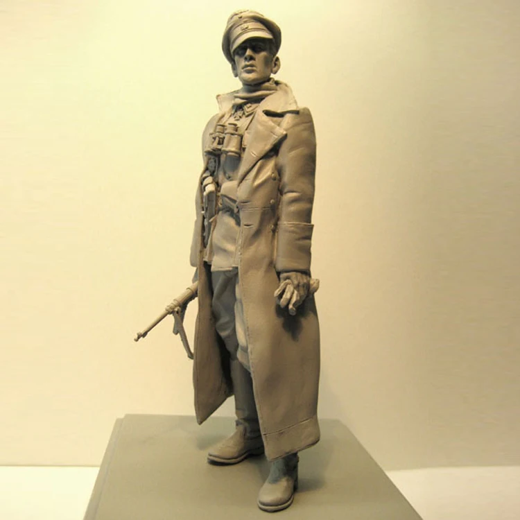 1/16 Untersturmfuhrer 1943-44, West Front, Resin Figure soldiers GK, Military war theme WWII, Uncoated No colour