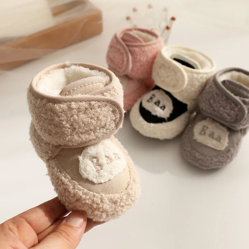 0-1 Year Old Baby Cotton Shoes With Thick Fleece For Both Men and Women Winter Warm Shoes Baby Soft Soled Walking Shoes