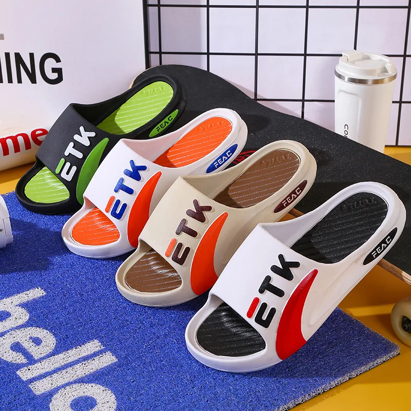 

2025 летние мужские тапочки с мягкой подошвой поверх больших размеров, нескользящие тапочки для ванной комнаты, дома и улицы, двойного назначения