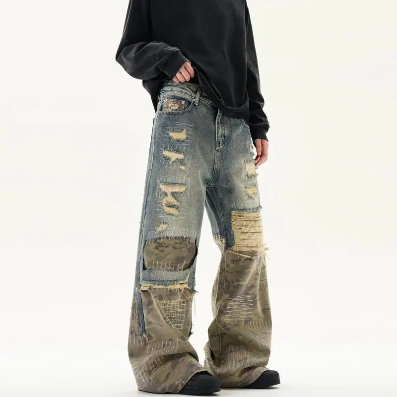 

Мужские джинсы в американском ретро-стиле с камуфляжными вставками, рваные, с эффектом потертости, широкие штанины, уличный стиль, модные, с эффектом выцветания