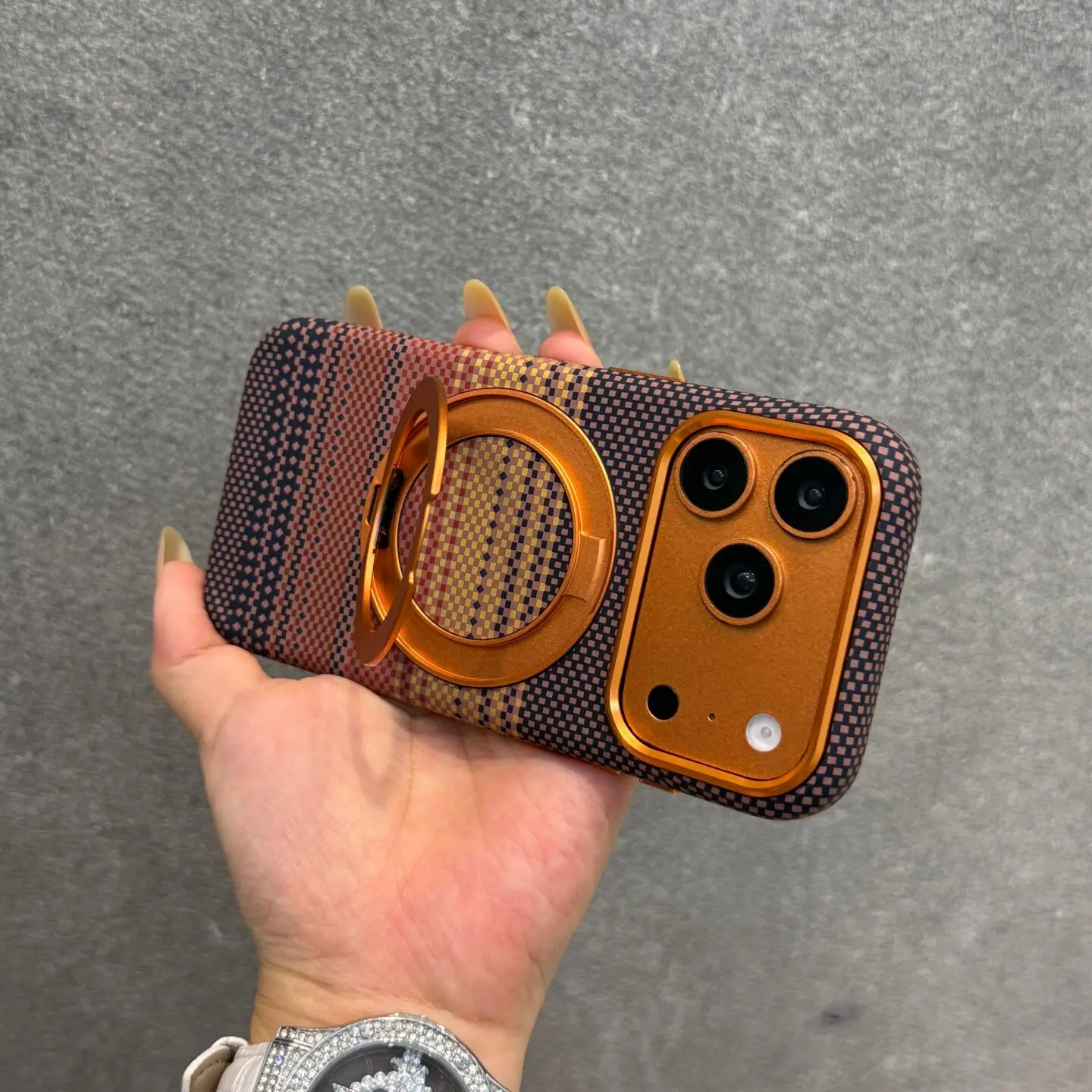 360° drehbare Metallhalterung für MagSafe-Handyhülle für iPhone 18 17 Pro Max 16 15 14 13 mit Carbonfaser-Textur, harte PC-Schutzhülle – Detail 7