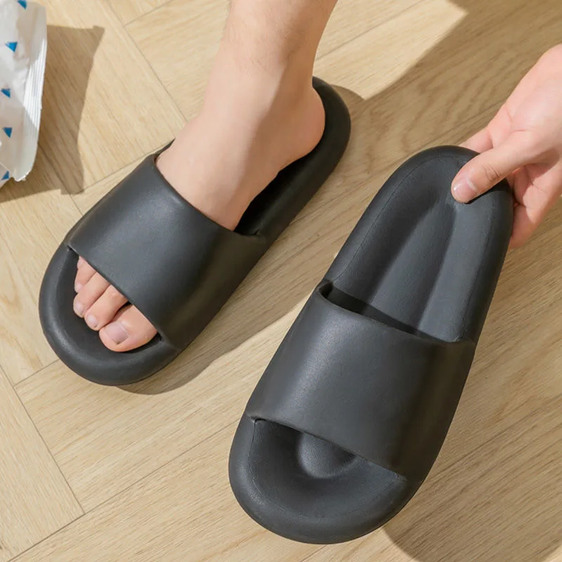 Slippers New Cloud Soft EVA  Couple Home Outdoor Slipper Summer Beach Unisex Bedroom Shoes Ladies Flip Flops Thick Bottom Sandal