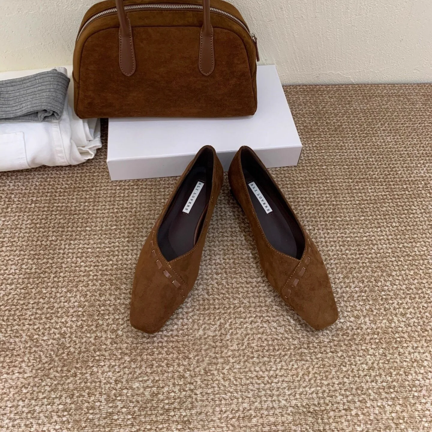 Women's 2026 Autumn New French Retro Chunky Heel Square Toe Low Cut Flats Elegant Slip On Bean Shoes for Ladies