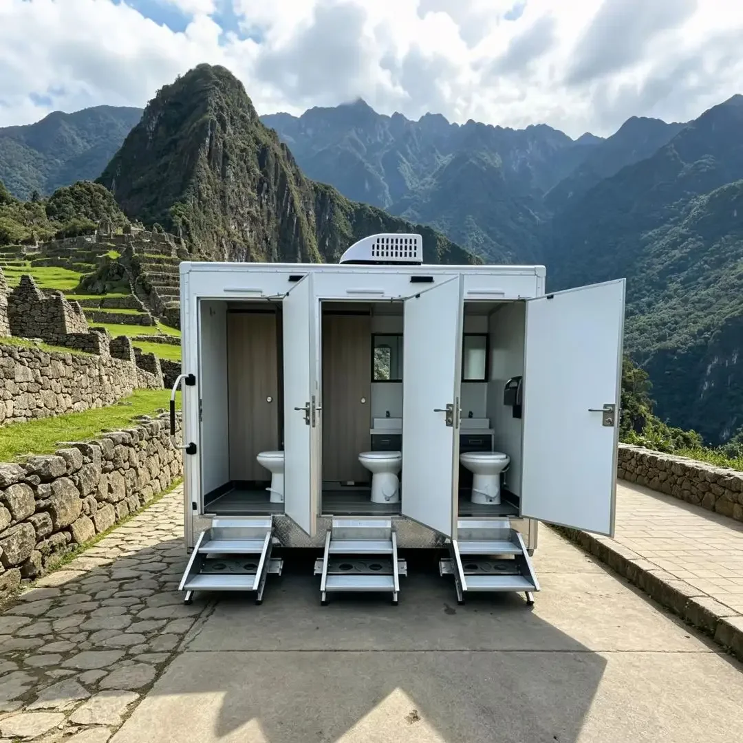 3-Stall Luxury Portable Restroom Trailer Custom Exterior Mobile Toilet for Large Festival Construction Site & Wedding Rental