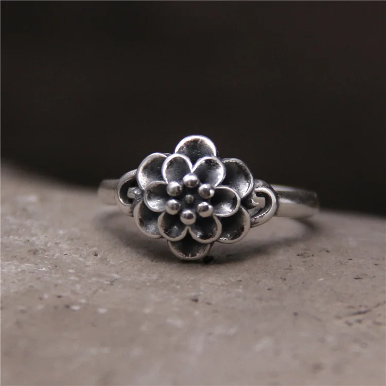 Retro Silver Ring S925 Pure Silver Antique Finish Thai Silver Water Calla Lily Design for Women Fashionable Small Lotus Ring