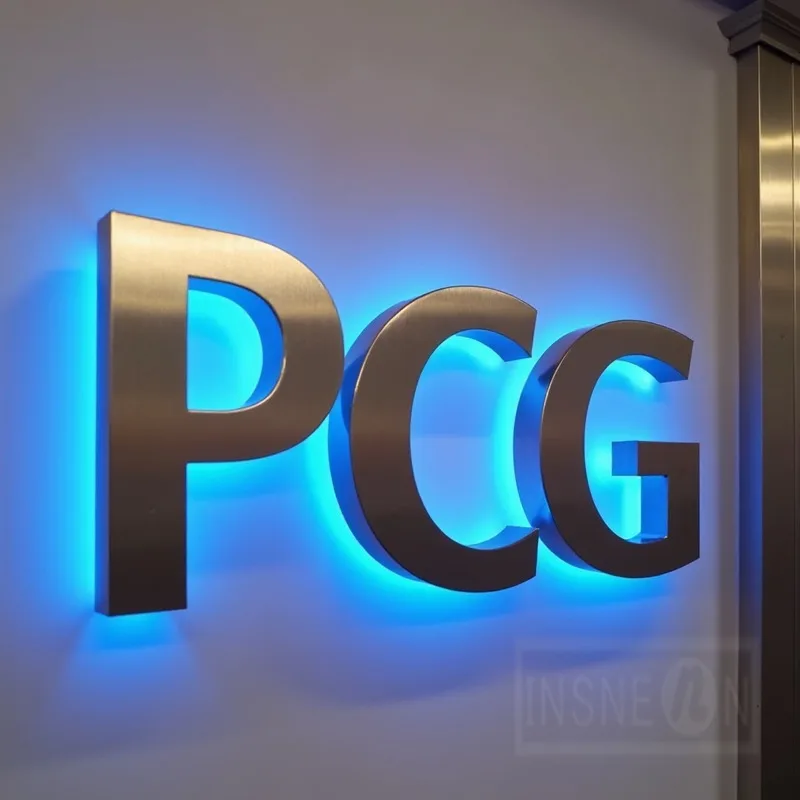 Tanda Lampu Latar LED Kustom Huruf Logam 3D untuk Etalase Bisnis Luar Ruangan Tanda Nomor Rumah Iklan Menyala Tahan Air