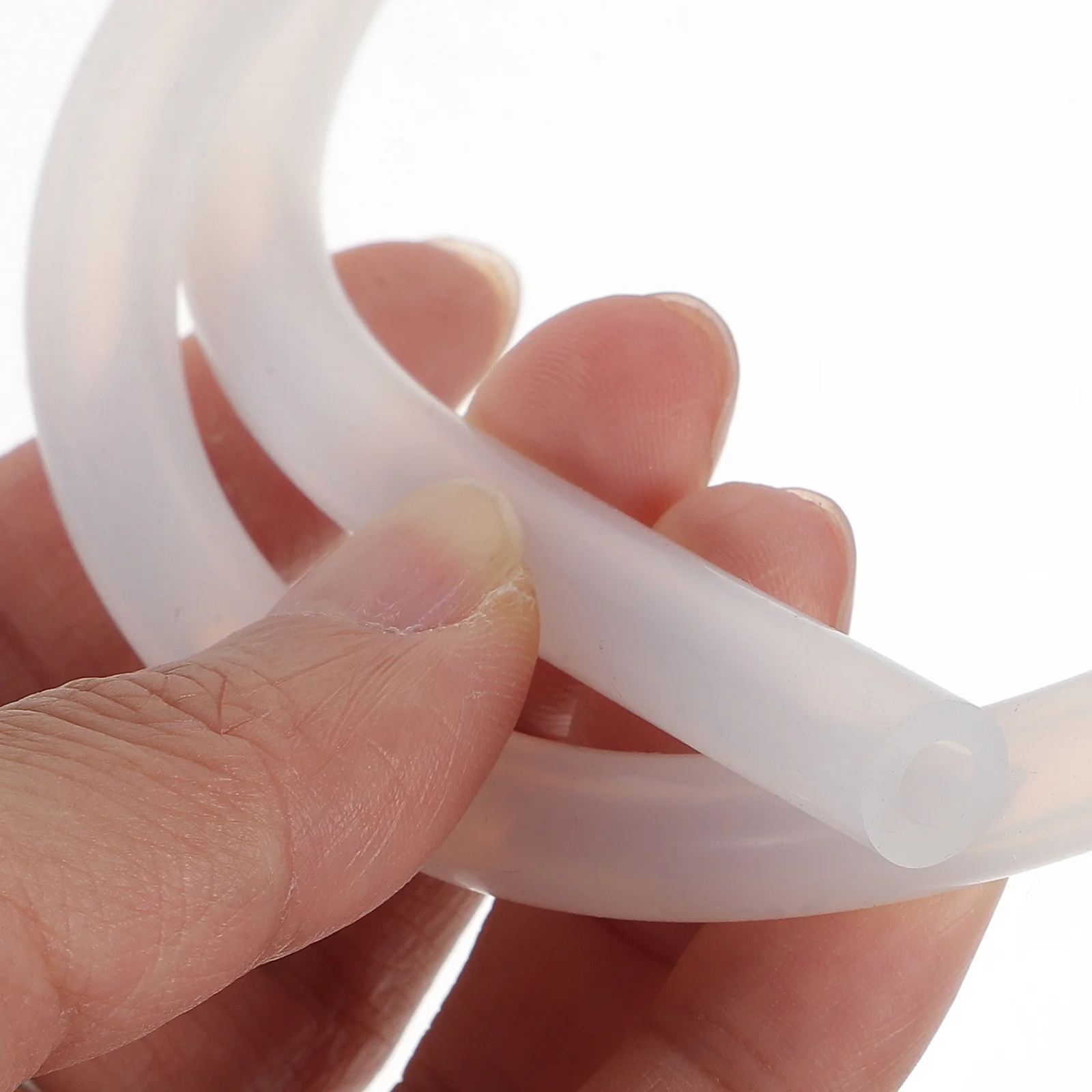 خرطوم نازف سائل الفرامل مادة بلاستيكية ممتازة ليس من السهل تشويه الصنعة الدقيقة يناسب معظم تركيبات نازف زيت المركبات