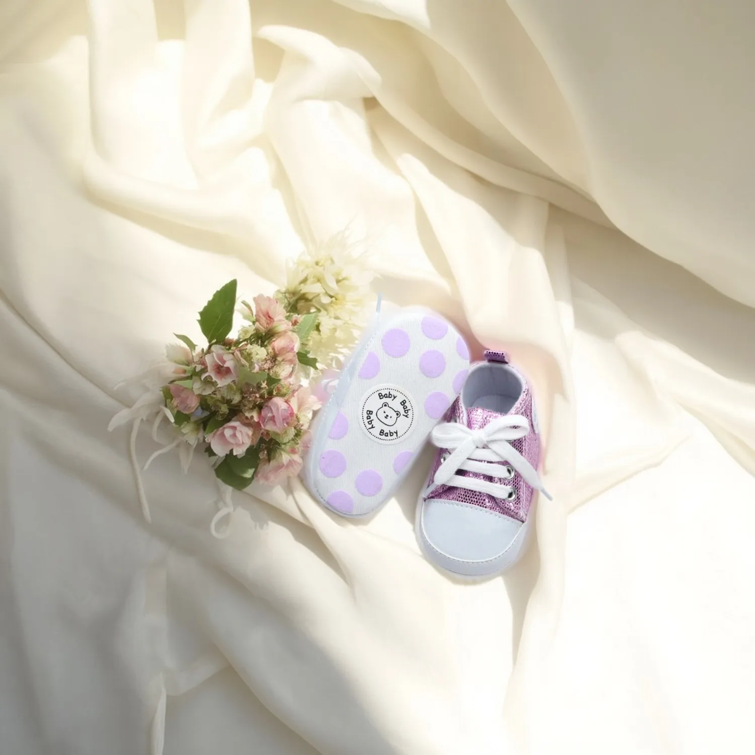 أحذية قماشية للأولاد والبنات أحذية مشي للأطفال من عمر 0 إلى 18 شهرًا بحزام لامع قابلة للتنفس وغير قابلة للانزلاق