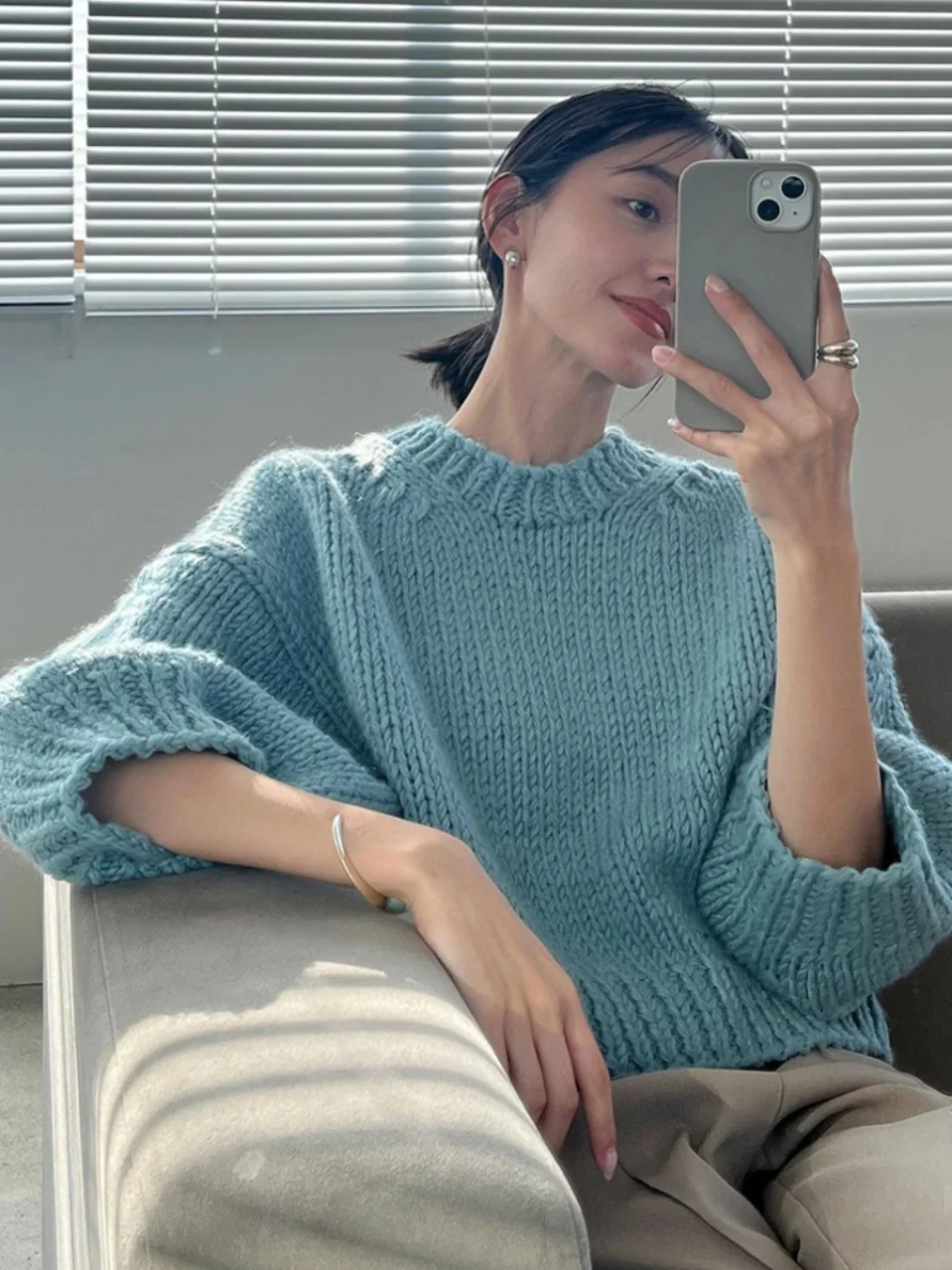 

Short Knitted Sweater Women's round Neck Lantern Sleeve Soft Design Sensation Seven-Foot Drop Shoulder Knitted Sweater