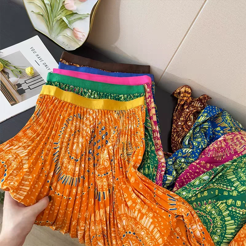 Bohemian Print Beach Skirts Female High Waist Flowy A-Line Pleated Maxi Skirt for Vacation Resort Wear & Spring Fall Fashion