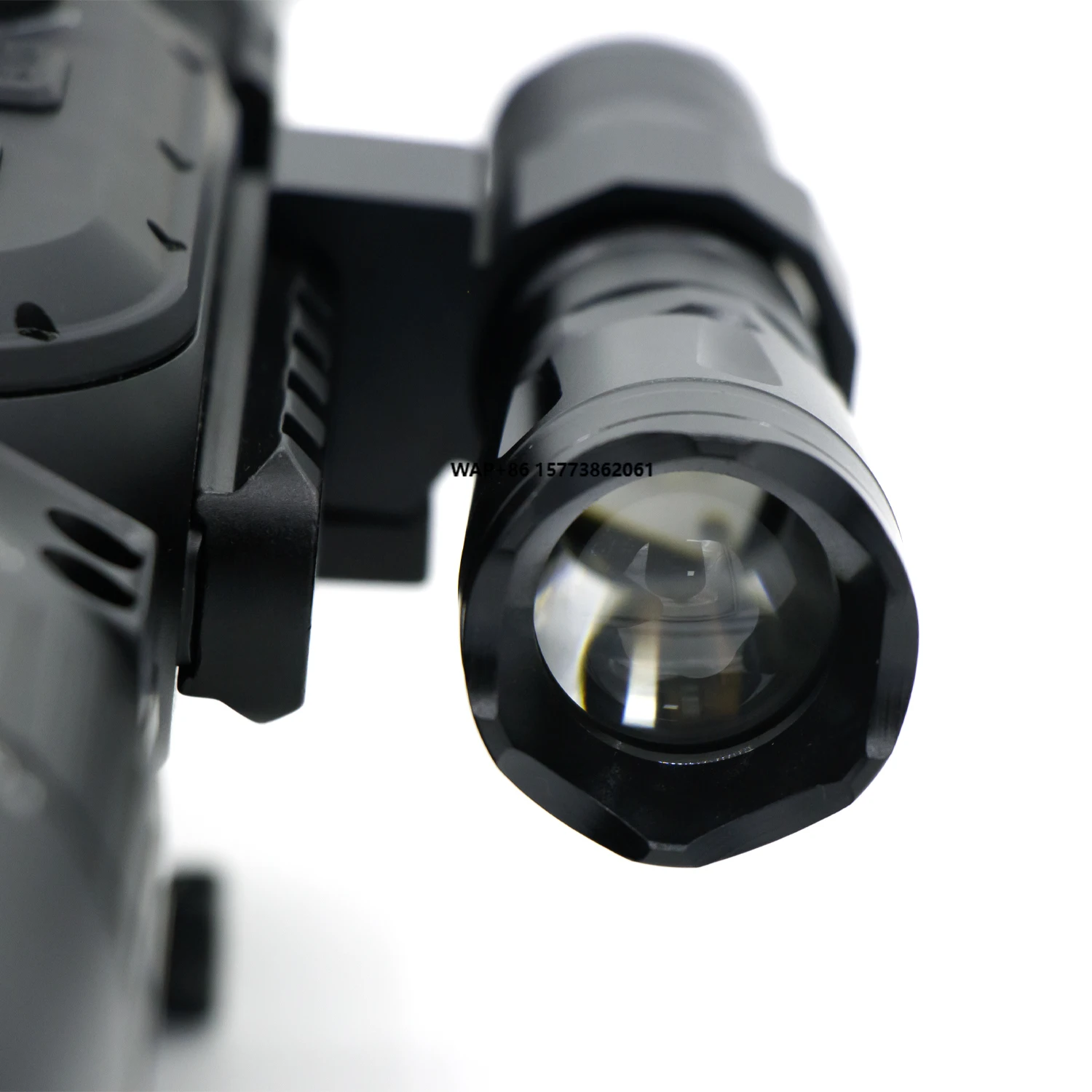2025 Cartridge Bag with Aluminium Alloy Thermal Imaging Infrared 3-24X Durable for Hunting Tactical Use