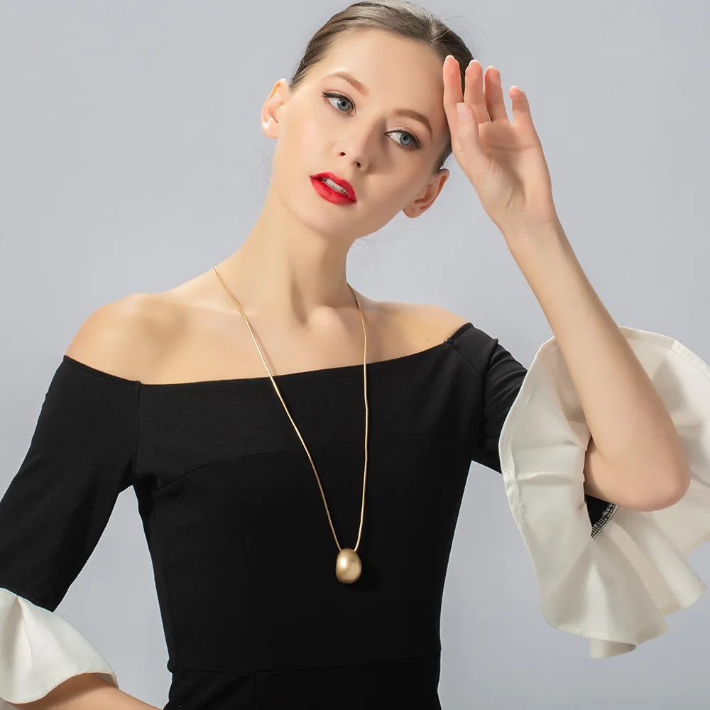 DIY accessories new alloy simple niche design sense letters European and American women's jewelry pendant long chain necklace sw