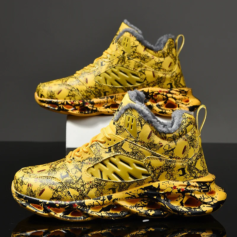 

Men's Plus Size Winter Trainers with Fleece Lining, Twisted Sole, Versatile Graffiti-Print Casual Shoes
