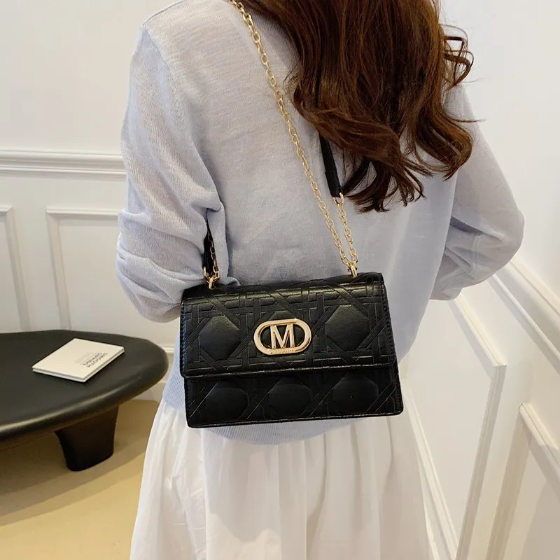 حقيبة يد نسائية أنيقة من الجلد كلاسيكية على الكتف بتصميم أنيق وحقيبة يد فاخرة لأسلوب الشارع الحضري اليومي #4