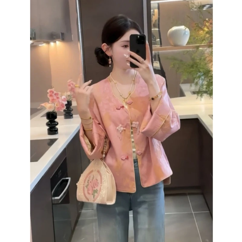 

Новая женская короткая куртка 2026 года в китайском стиле, весенняя новинка, высококачественная, приталенная, в стиле дзен, на пуговицах