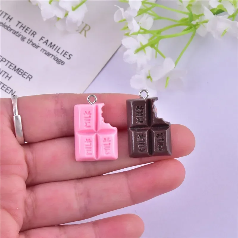 10pcs Resin Simulation Pink Notched Chocolate Charms DIY Handmaking Floating Pendant Fashion Jewelry Accessory Wholesale