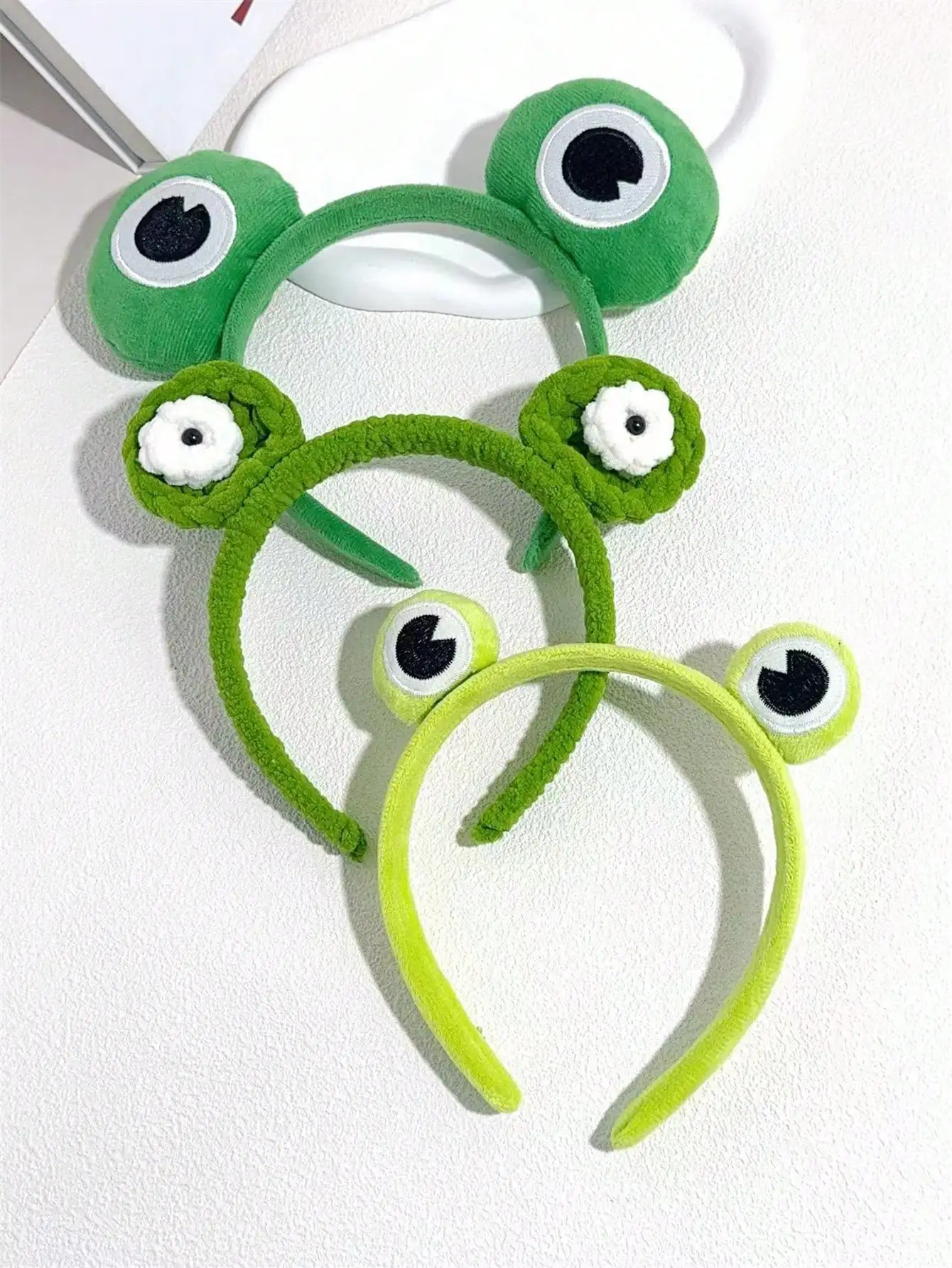 1 frog headband Headband face makeup cartoon cute sweet ins wind funny super cute big eyes headband hair accessories