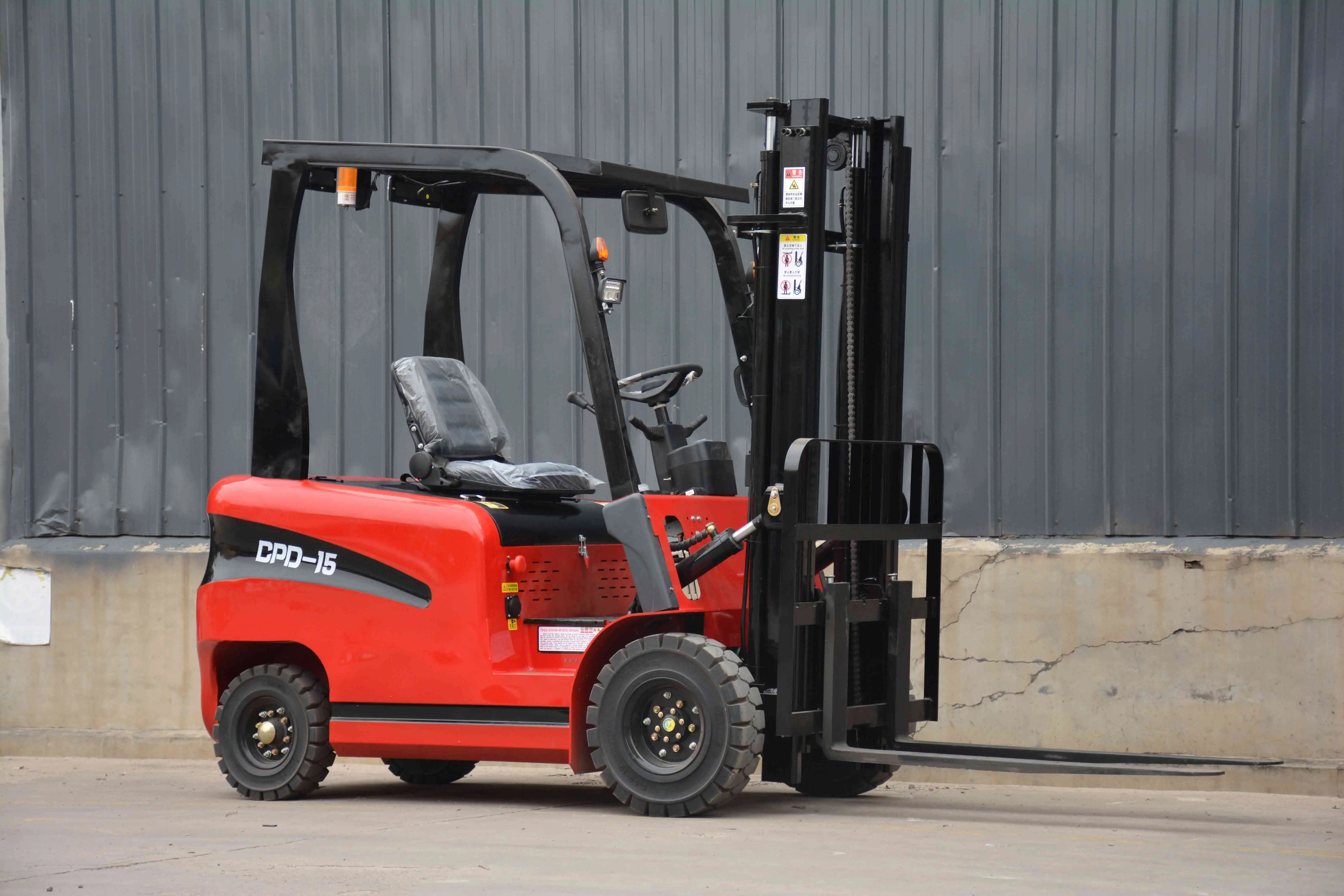 

Electric Forklift 2 Ton Electric Forklift Lift Customized Forklifts Use For Handling And Loading Material Transfer Works