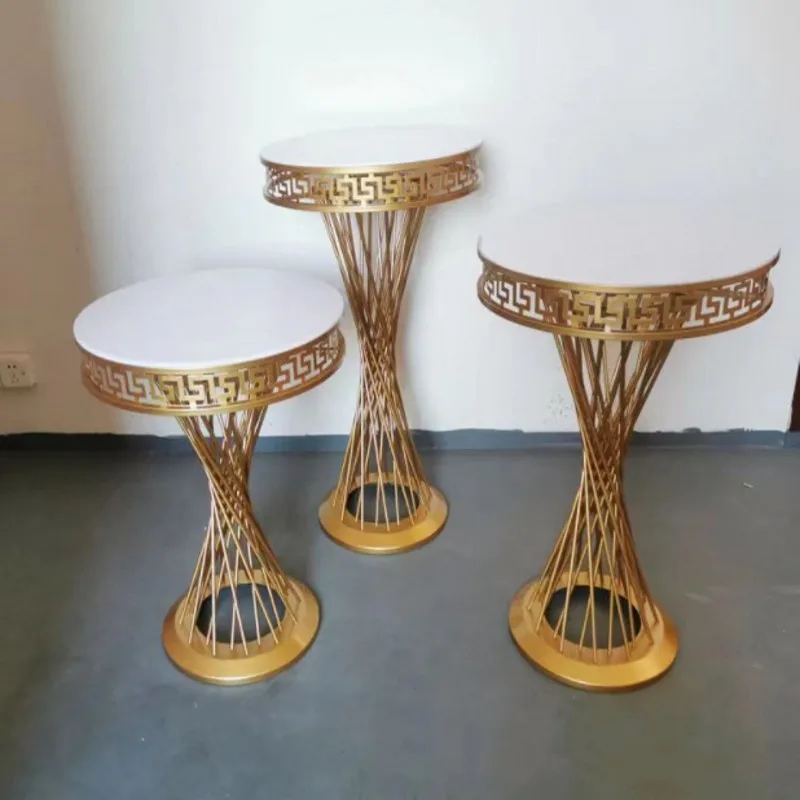 Luxury Wedding Decoration French Gold Dessert Table Cylinder Flower Stand Cake Holder For Party Banquet Hall Site Layout Props