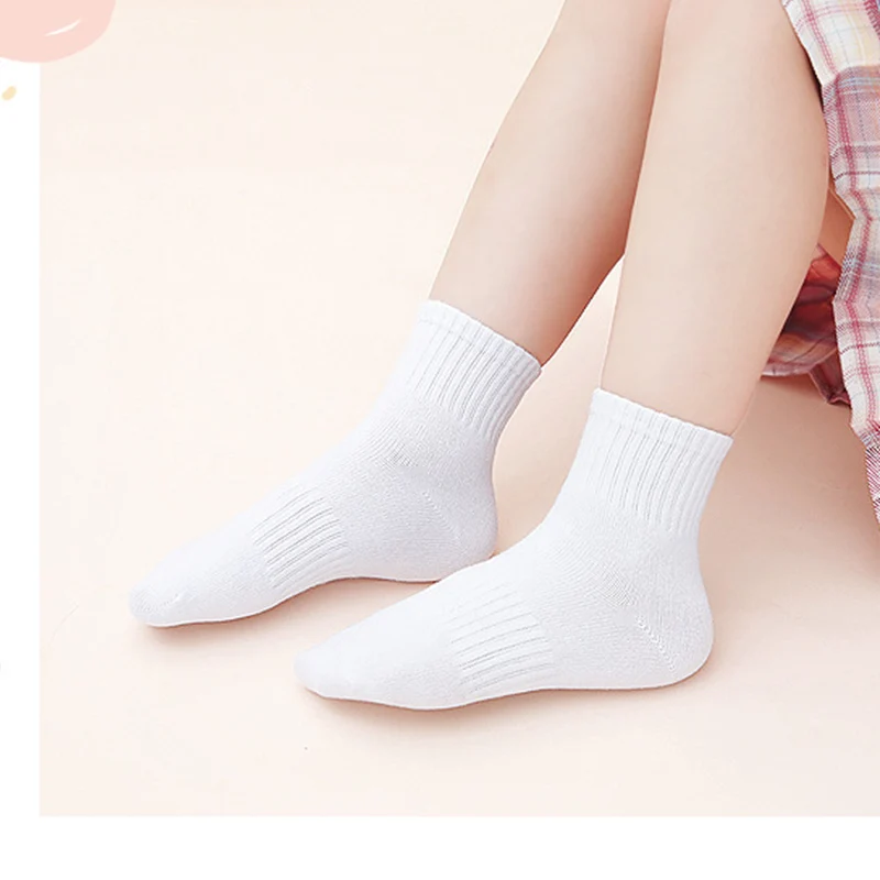 10pairs of children's socks, girls' classic black and white gray sports socks, spring and autumn sweat absorbing mid tube socks,