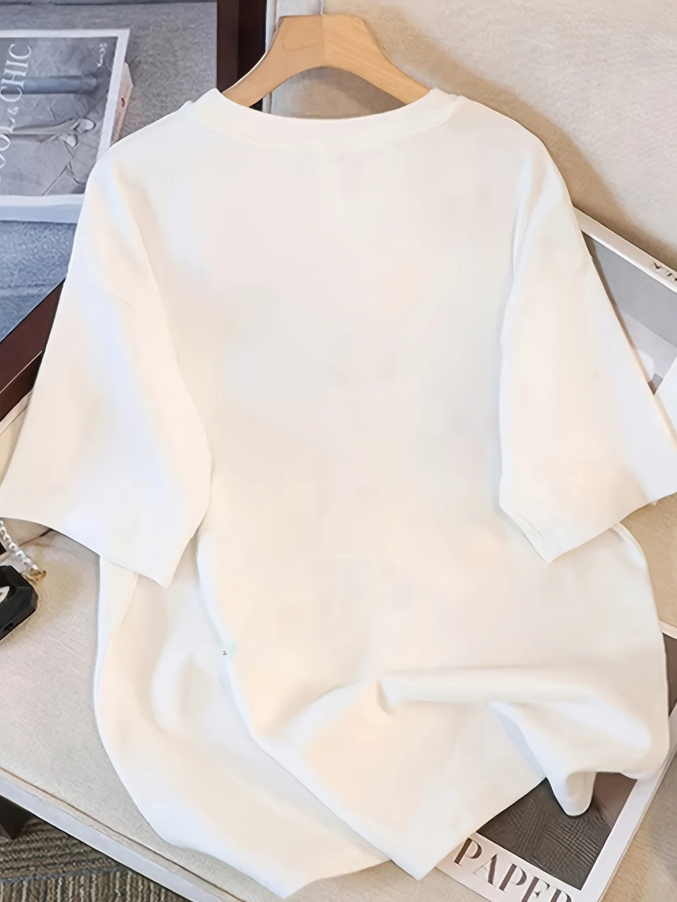 T-shirt Women's Short Sleeved Niche Design, Drop Note Print, Summer New Half Sleeved Student Slimming Top for Women