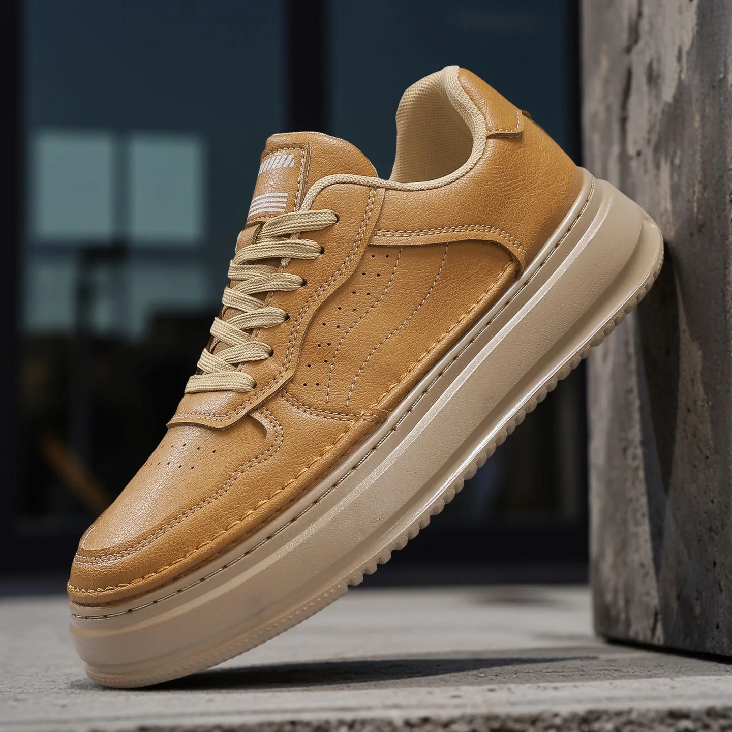 Men's Shoes 2025 New Autumn Retro British Style Casual Slip-on Sneakers for Men - Versatile and Durable Thick-soled Sports Shoes