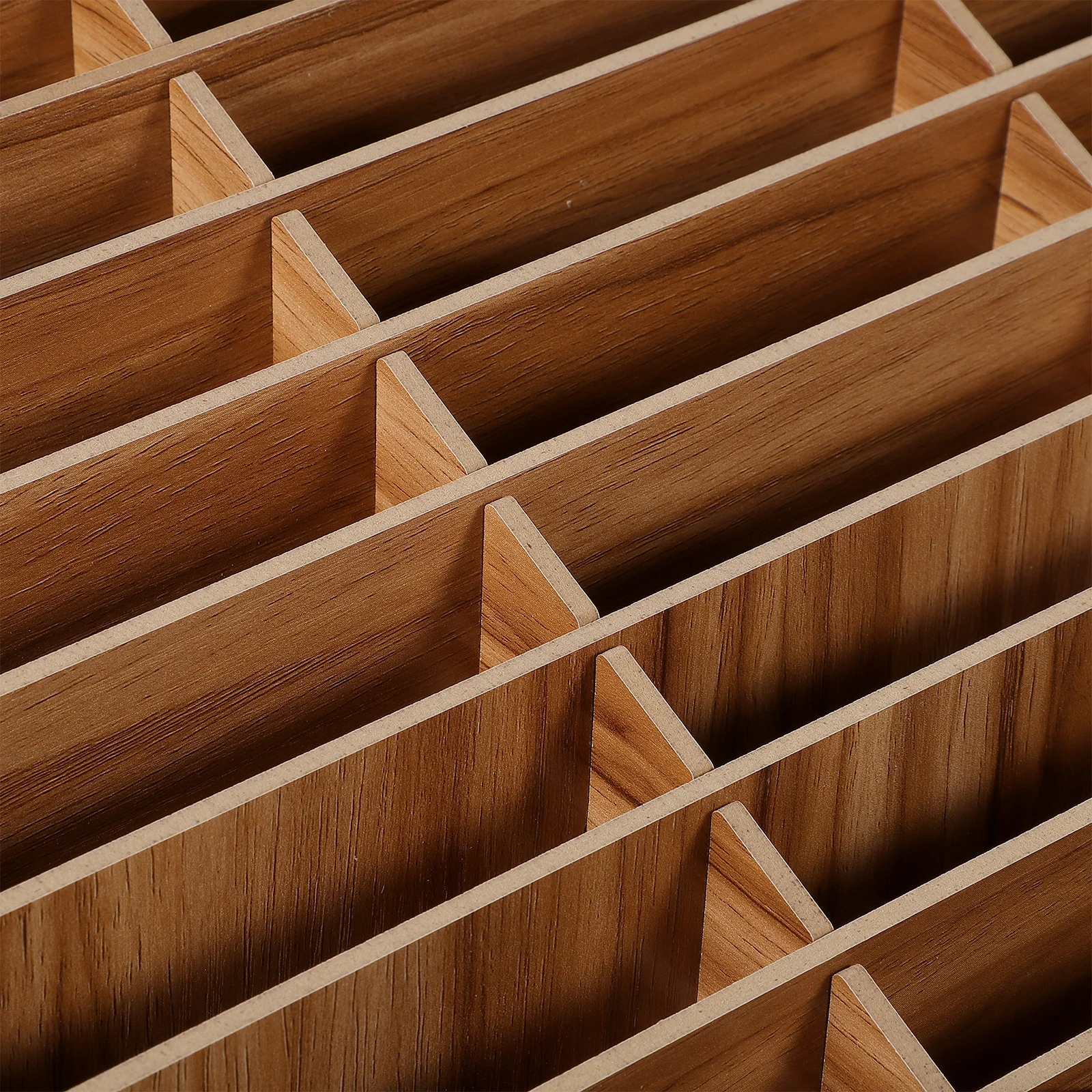 

Wooden 30-Grid Multi-Grid Phone Organizer Box Desktop Mobile Holder Temporary Phone Storage Holder Office Classroom