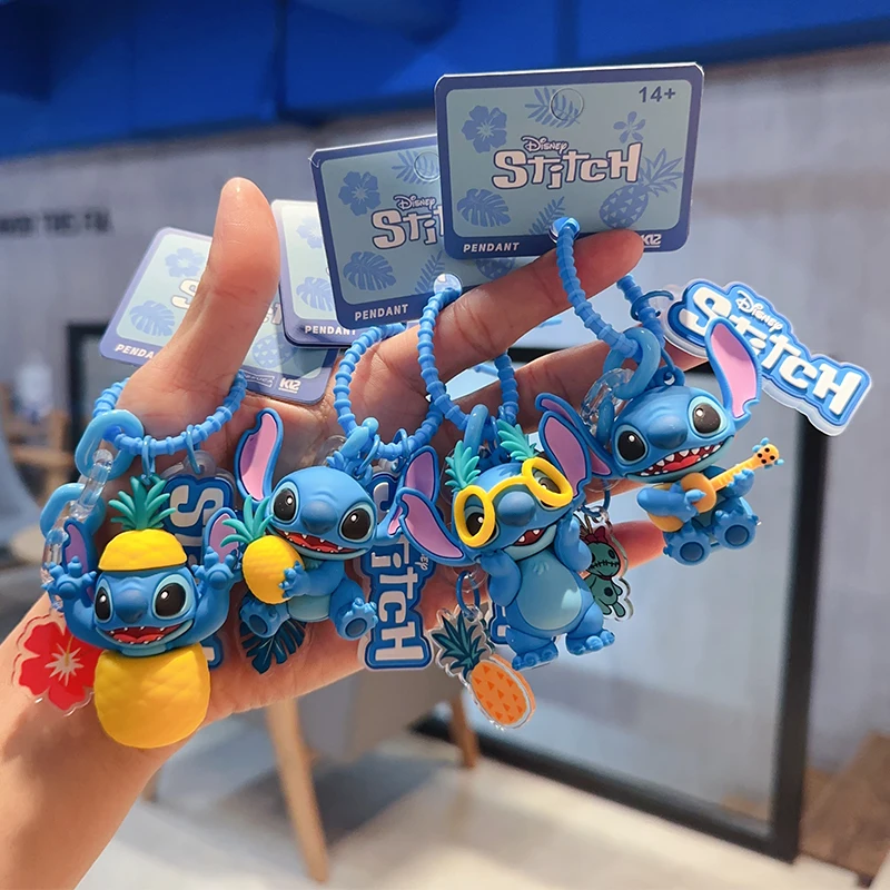 ディズニーステッチ漫画人形キーホルダー、かわいいスクールバッグペンダント、子供の誕生日プレゼント